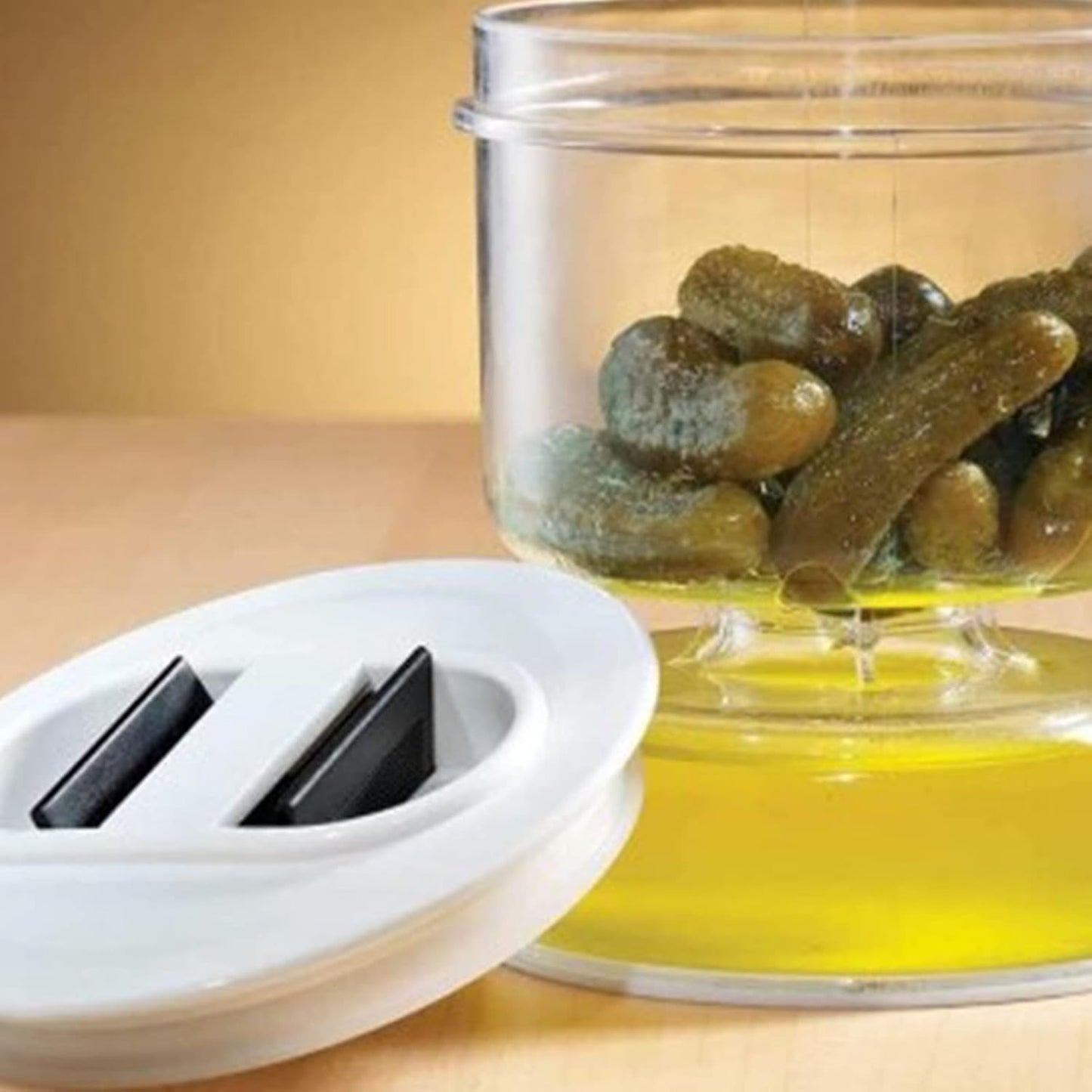 2-in-1 Brine Separation Storage Jar