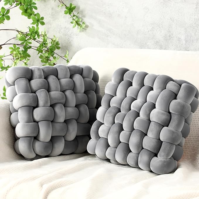 knot Pillow